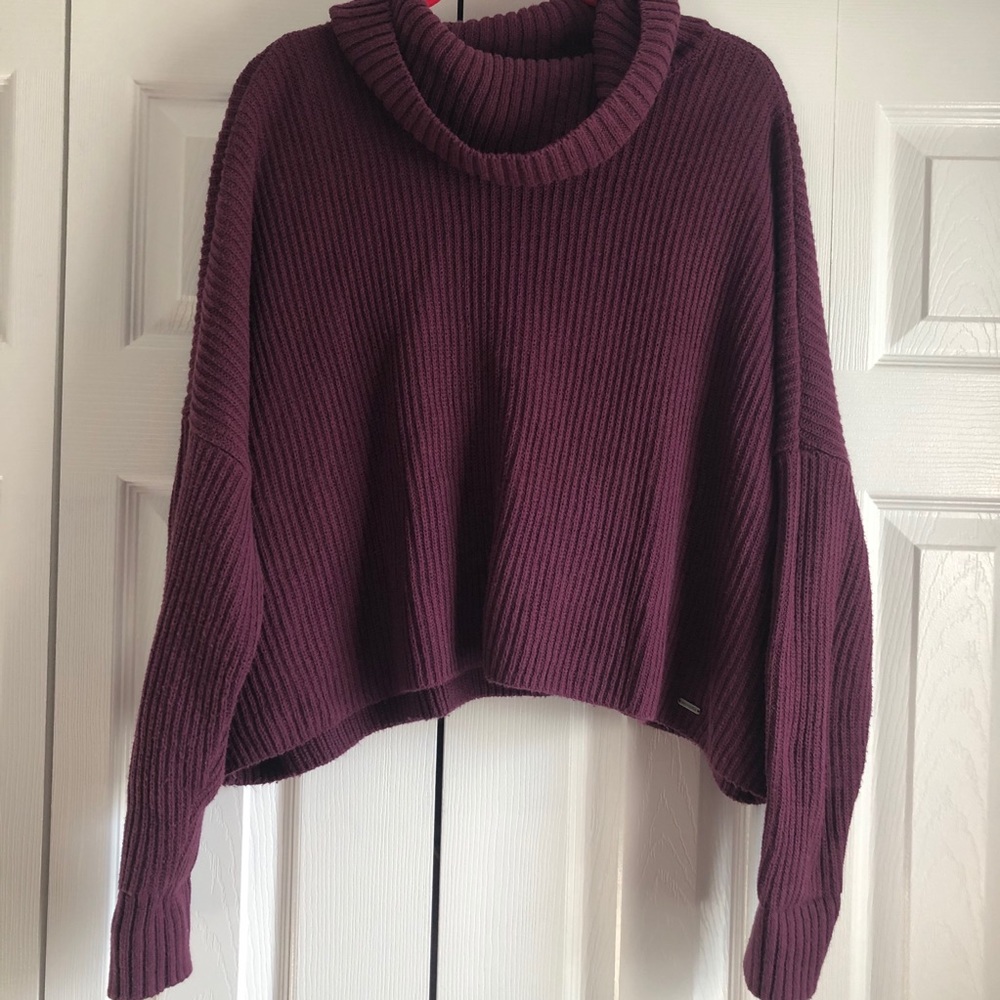 Hollister Turtle Neck Sweater